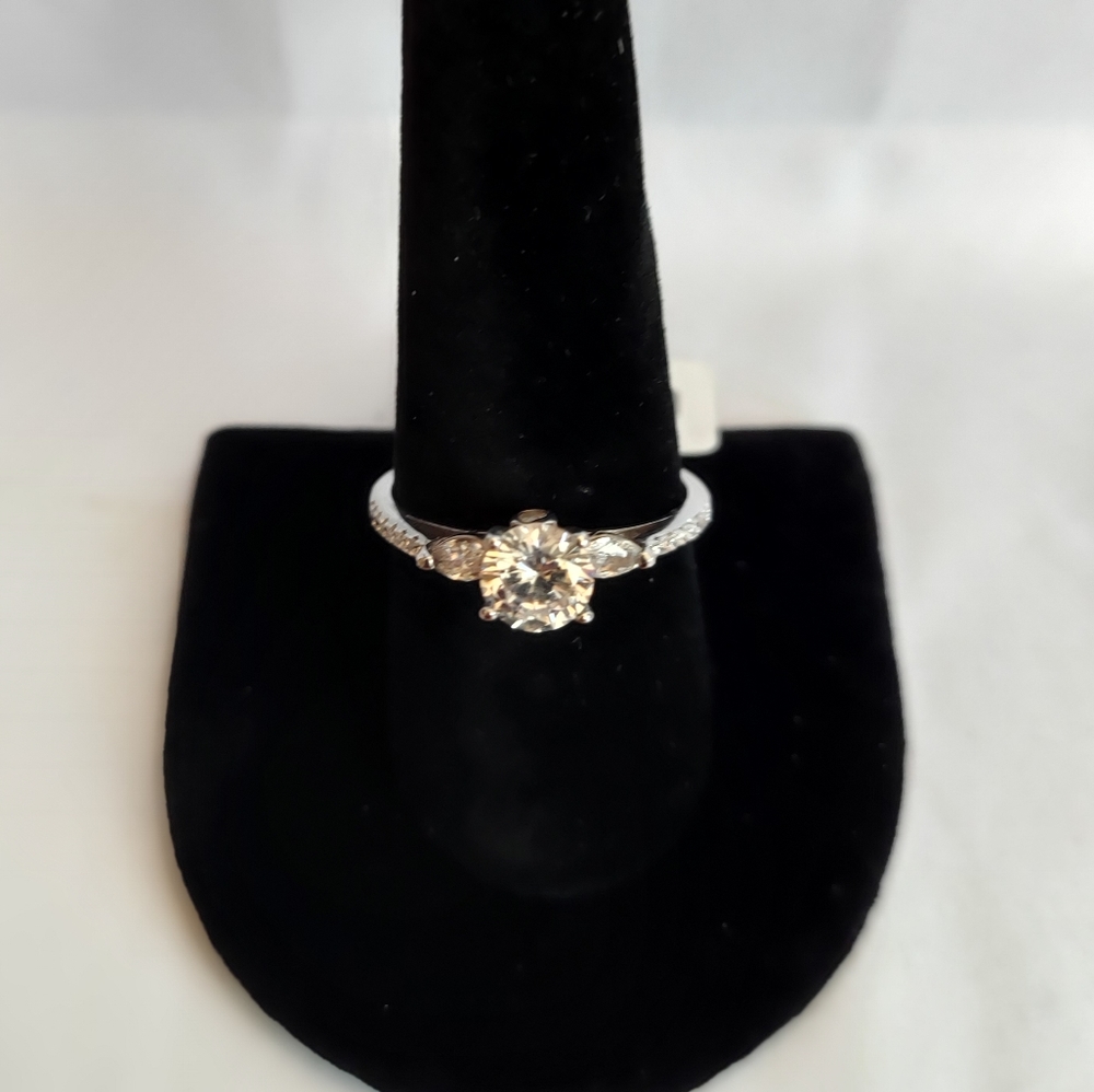 Diamond-Like 925Sterling Engagement Ring